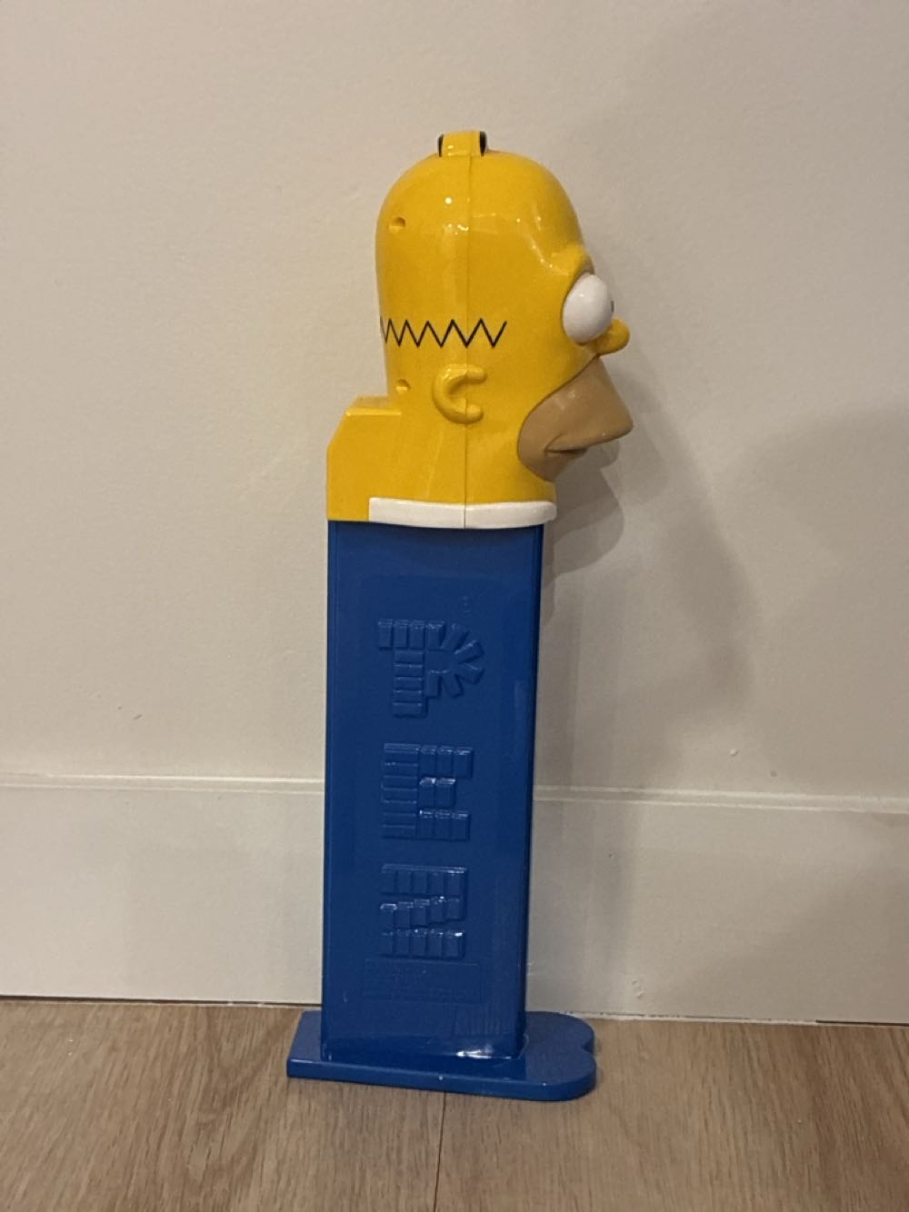 Homer Simpson(Giant) - Giant Pez Candy Roll Dispenser pez collectible - Main Image 2