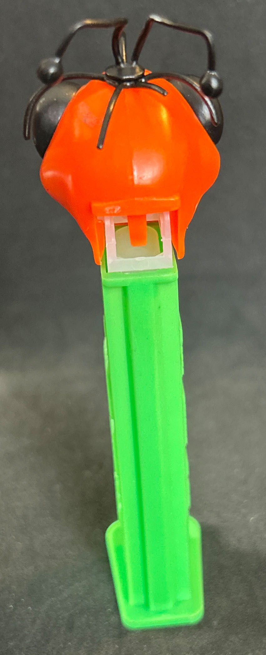 Pink Panther - Ant - Cartoons pez collectible [Barcode 063255959011] - Main Image 2