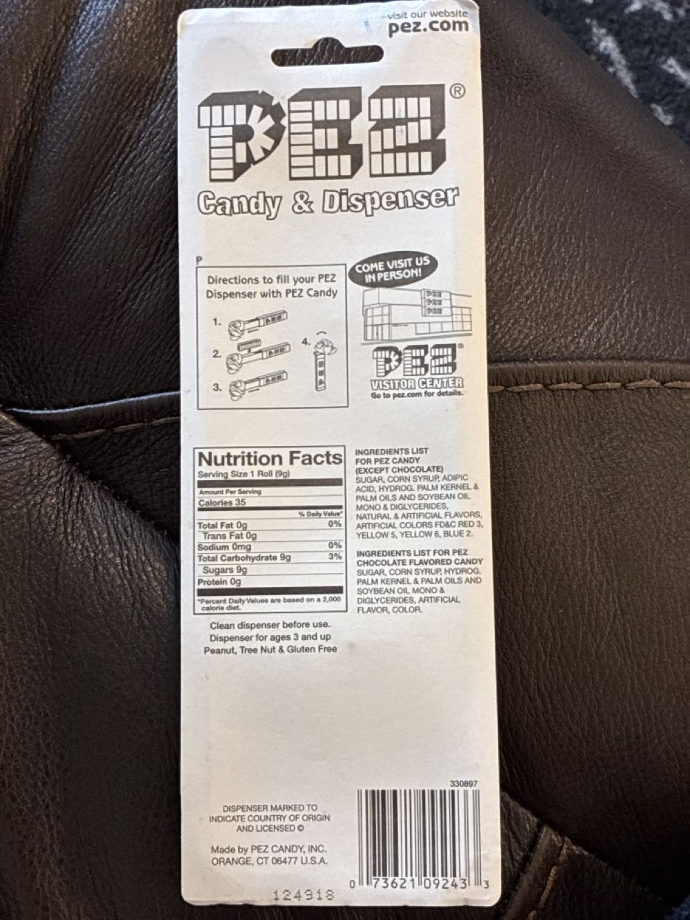 Easter Bunny (Brown) - Holiday - Easter pez collectible [Barcode 073621092433] - Main Image 2