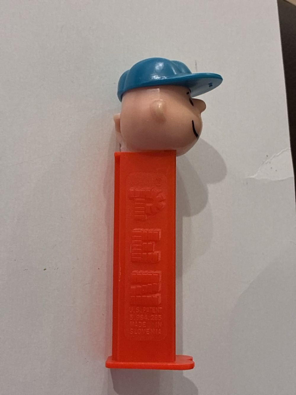 Charlie Brown - PEANUTS pez collectible - Main Image 2