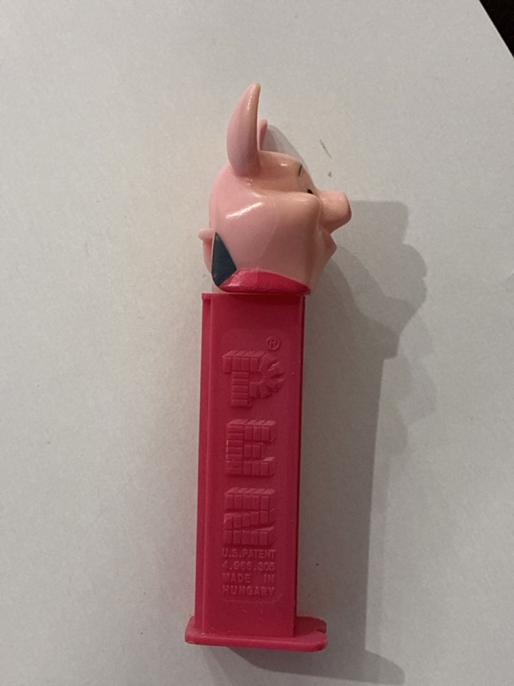 Piglet - Disney - Winnie The Pooh pez collectible - Main Image 2