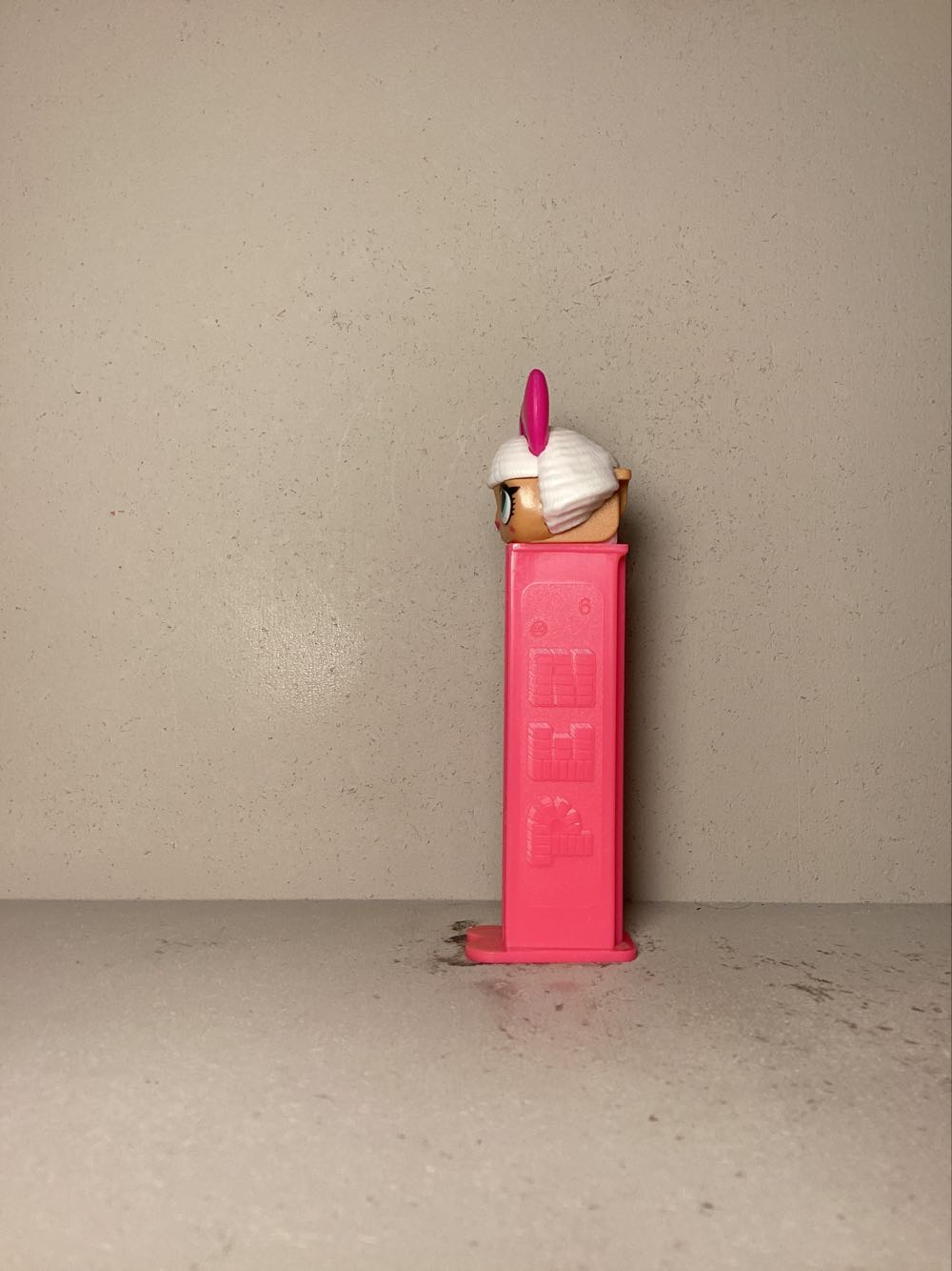 L.O.L. Surprise! -Series 1 - Licenced Characters pez collectible - Main Image 4