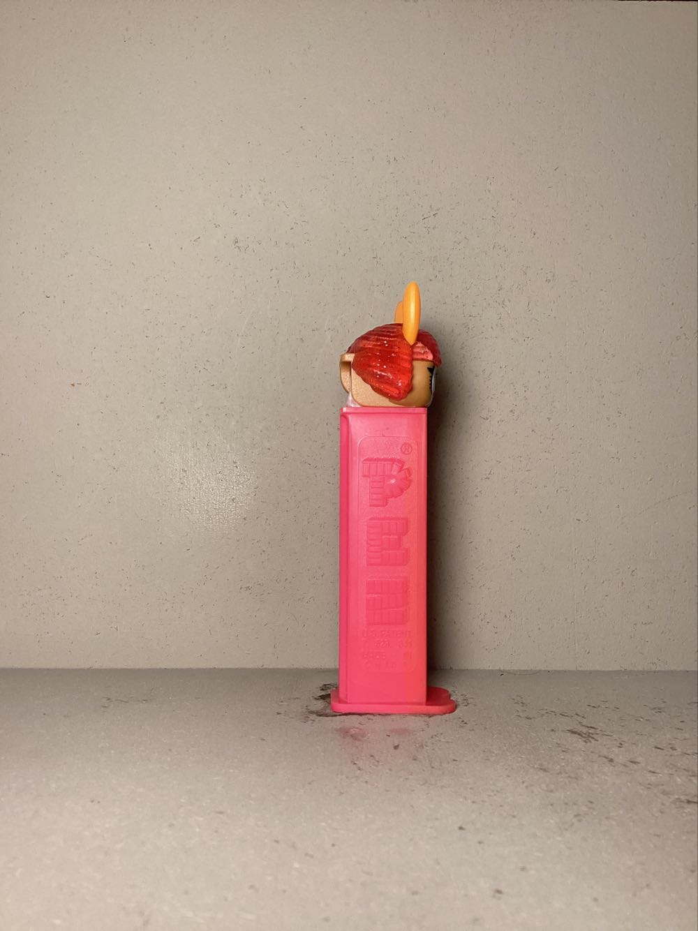 L.O.L. Surprise! -Series 1 - Licenced Characters pez collectible - Main Image 2