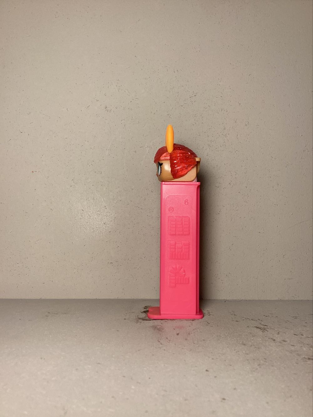 L.O.L. Surprise! -Series 1 - Licenced Characters pez collectible - Main Image 4