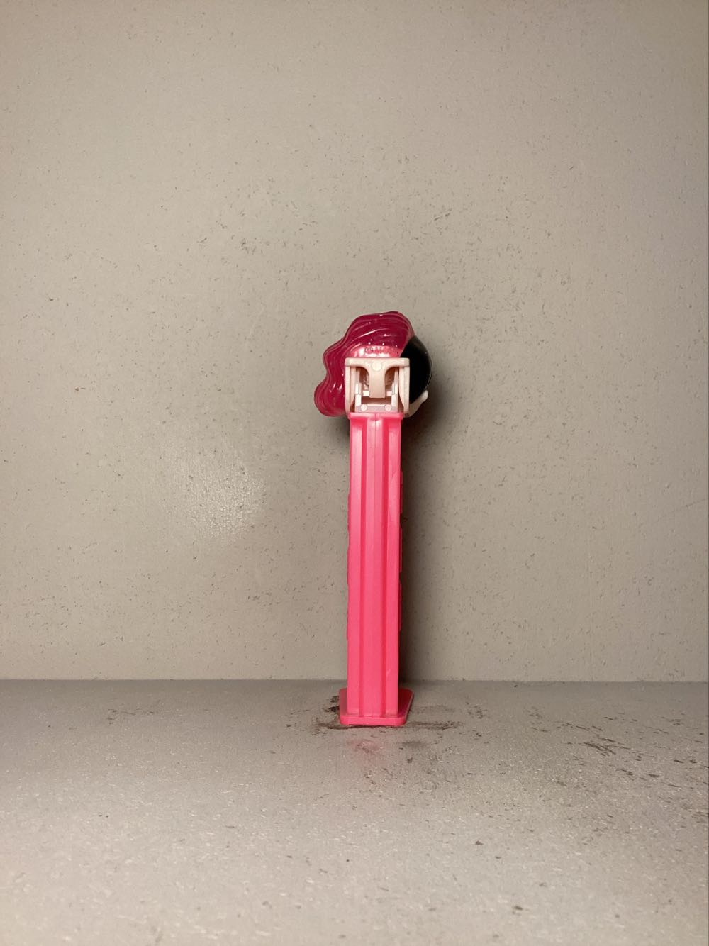 L.O.L. Surprise! -Series 1 - Licenced Characters pez collectible - Main Image 3