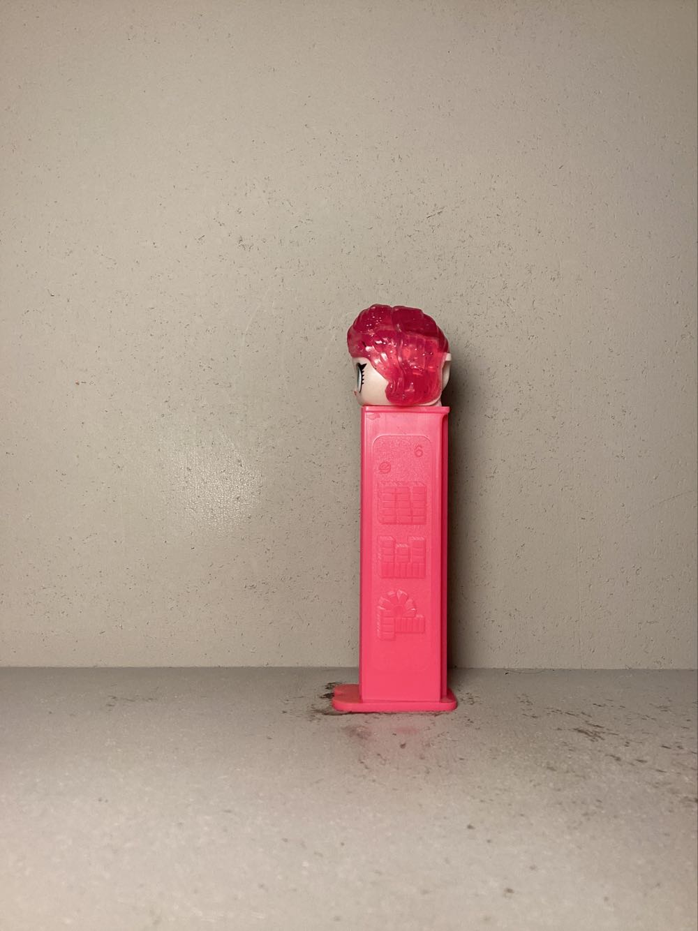 L.O.L. Surprise! -Series 1 - Licenced Characters pez collectible - Main Image 4