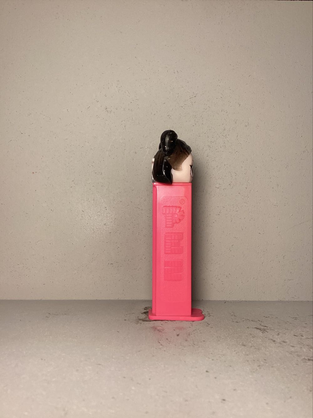 L.O.L. Surprise! -Series 2 - Licenced Characters pez collectible - Main Image 2