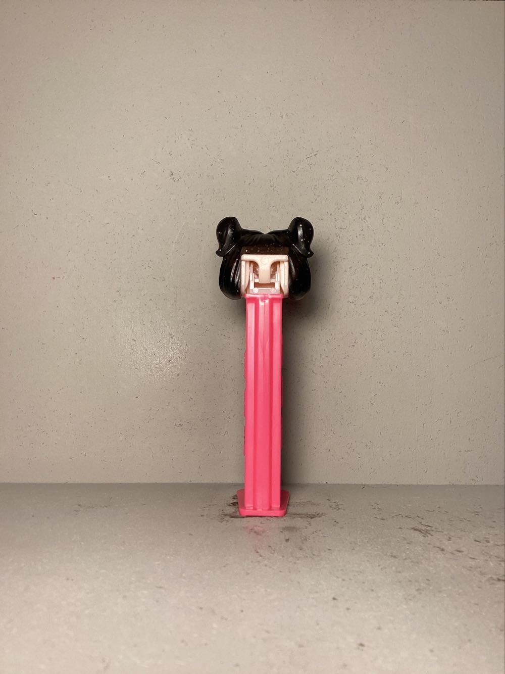 L.O.L. Surprise! -Series 2 - Licenced Characters pez collectible - Main Image 3
