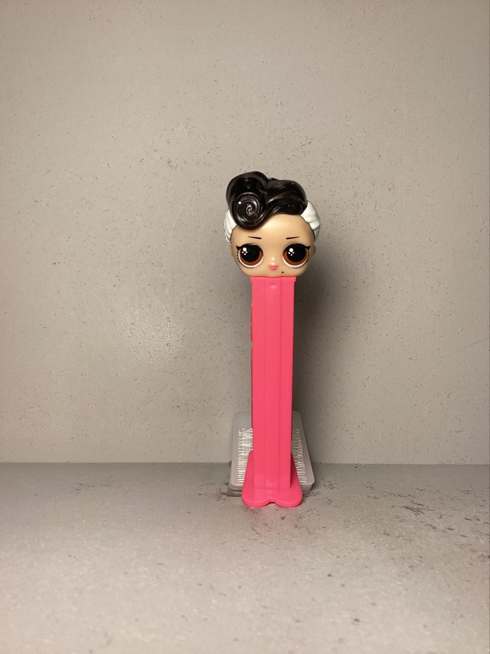 Misfit Truck - R1 Black Cab Red Wheels White Stem