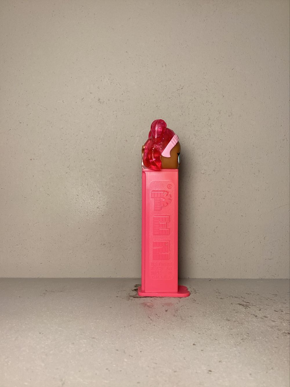 L.O.L. Surprise! -Series 2 - Licenced Characters pez collectible - Main Image 2