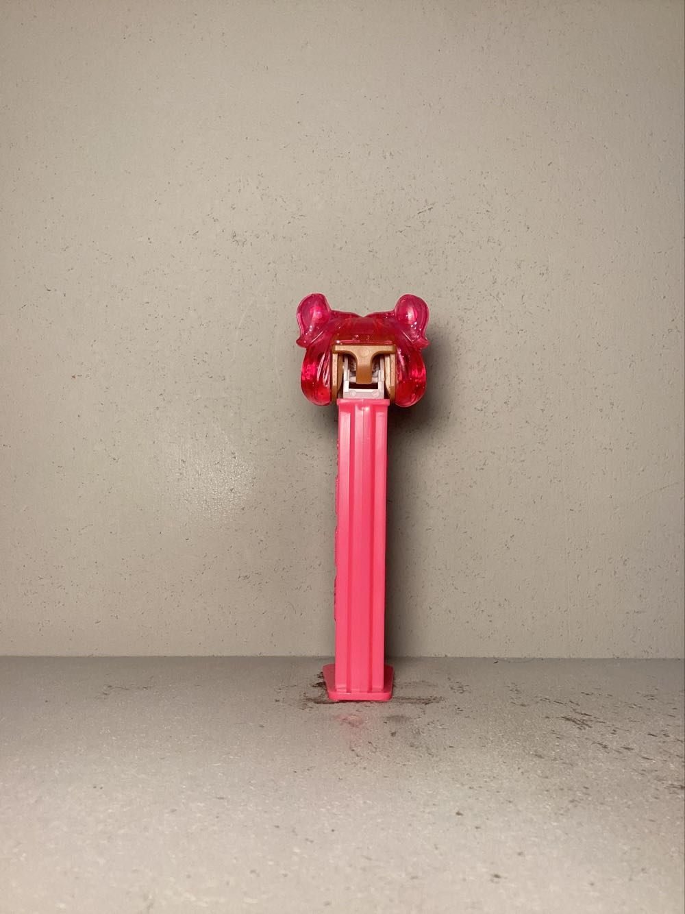 L.O.L. Surprise! -Series 2 - Licenced Characters pez collectible - Main Image 3