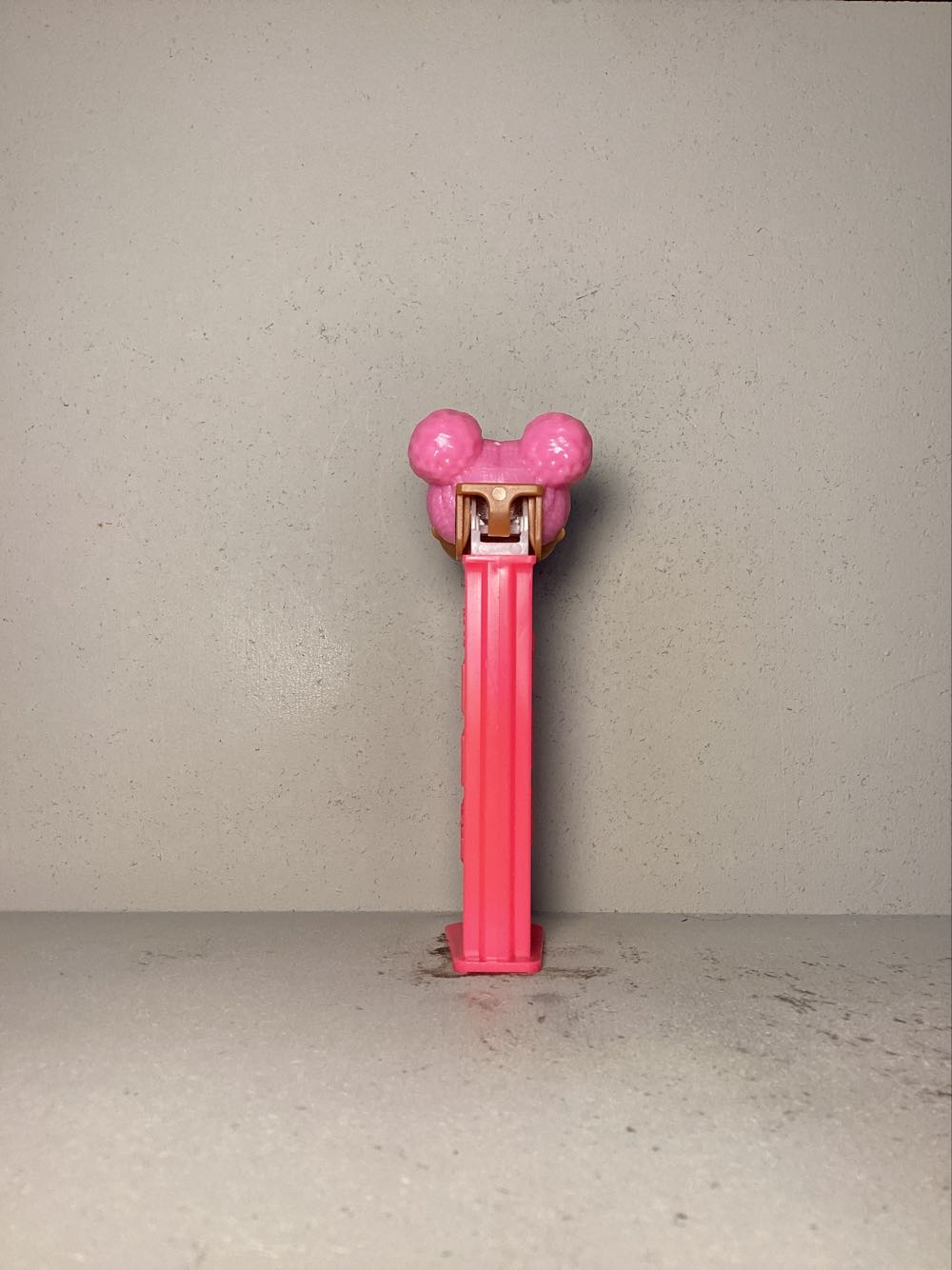 L.O.L. Surprise! -Series 3 - Licenced Characters pez collectible - Main Image 3