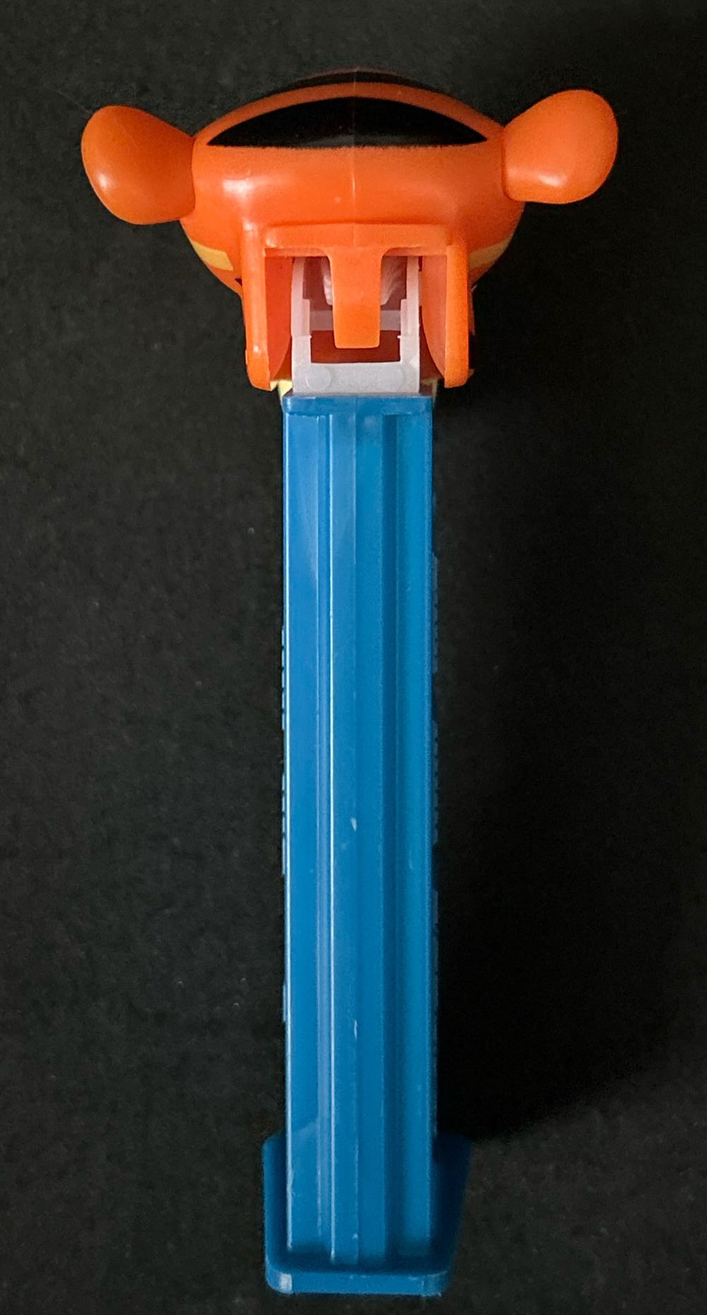 Disney - My Friends Tigger & Pooh - Tigger - Cartoons pez collectible [Barcode 073621008939] - Main Image 2