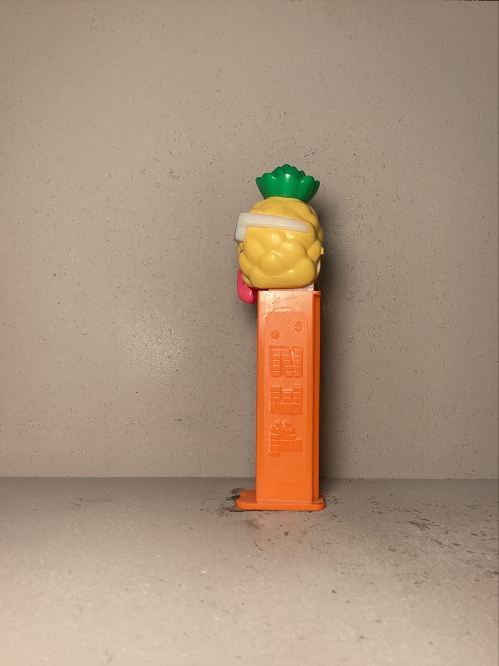 Sourz Pineapple  - Pez Sourz pez collectible - Main Image 4