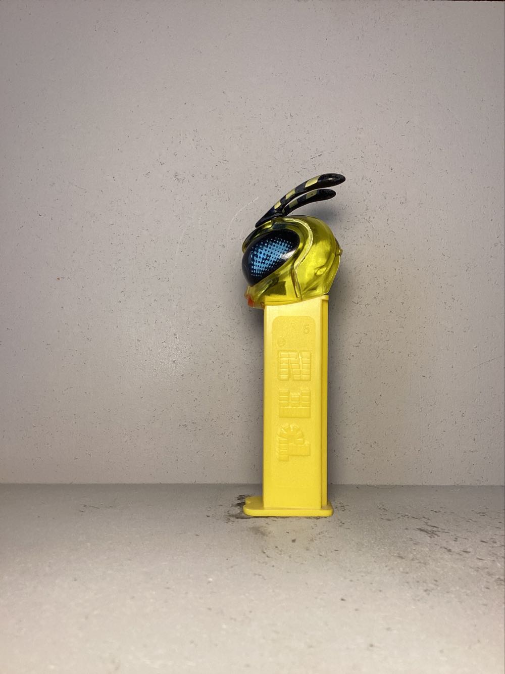 Bugz - Licenced Characters pez collectible - Main Image 4