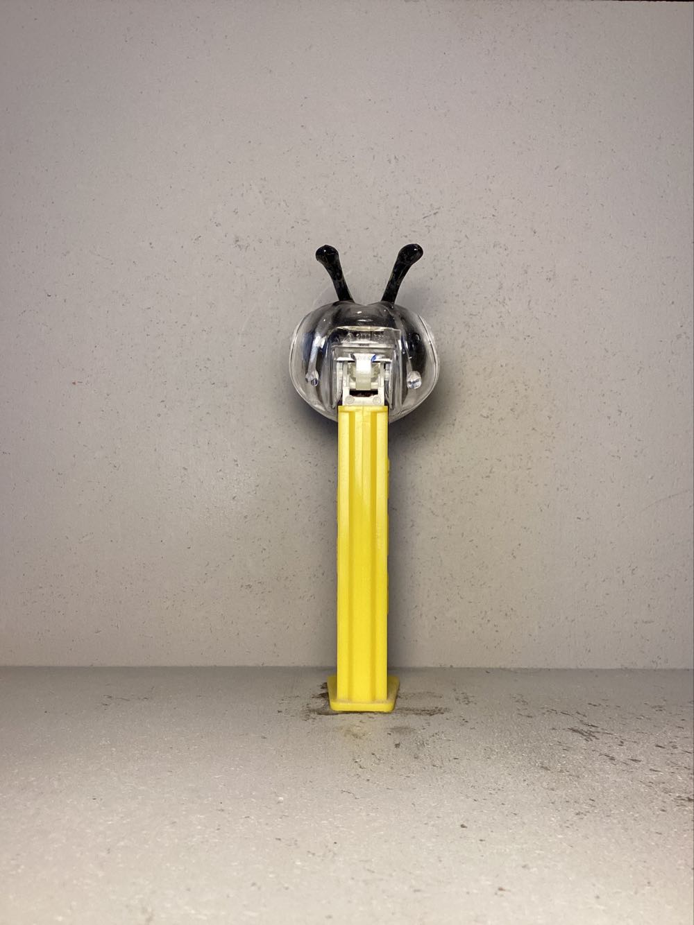 Bugz - Licenced Characters pez collectible - Main Image 3