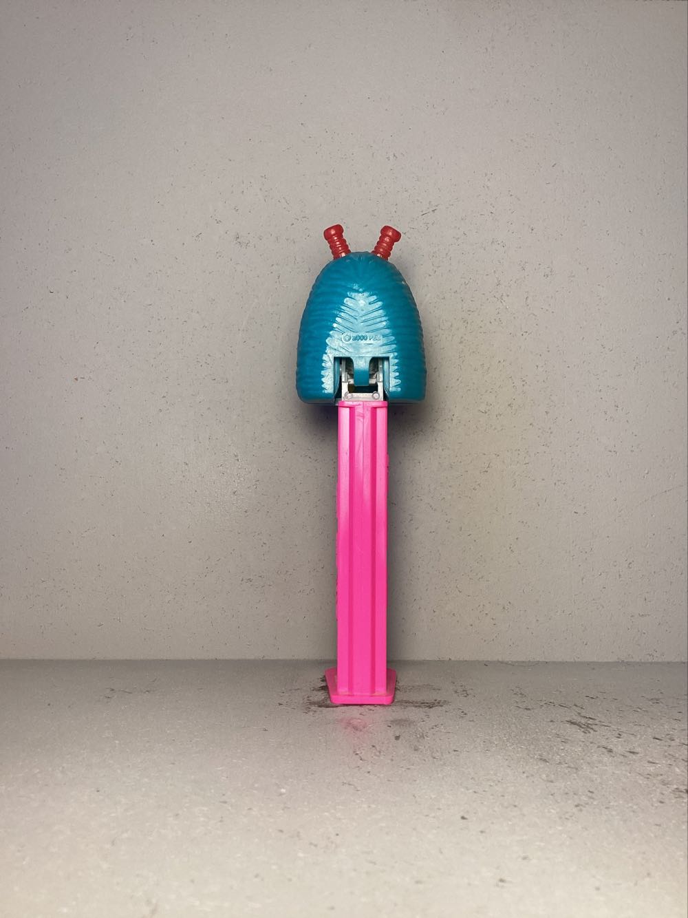 Bugz - Licenced Characters pez collectible - Main Image 3