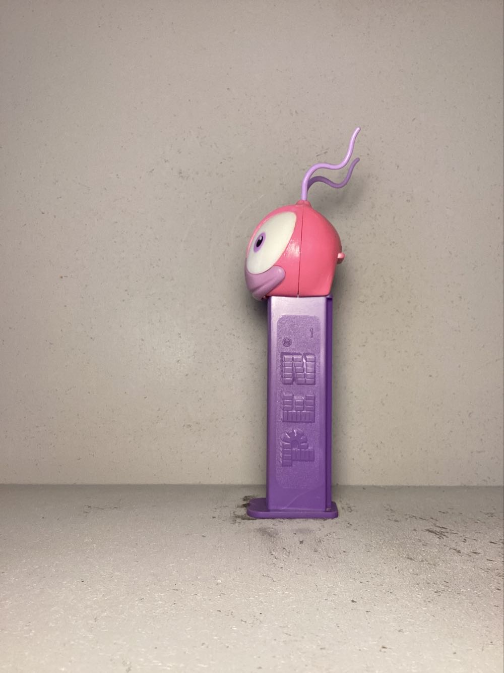 Bugz - Licenced Characters pez collectible - Main Image 4