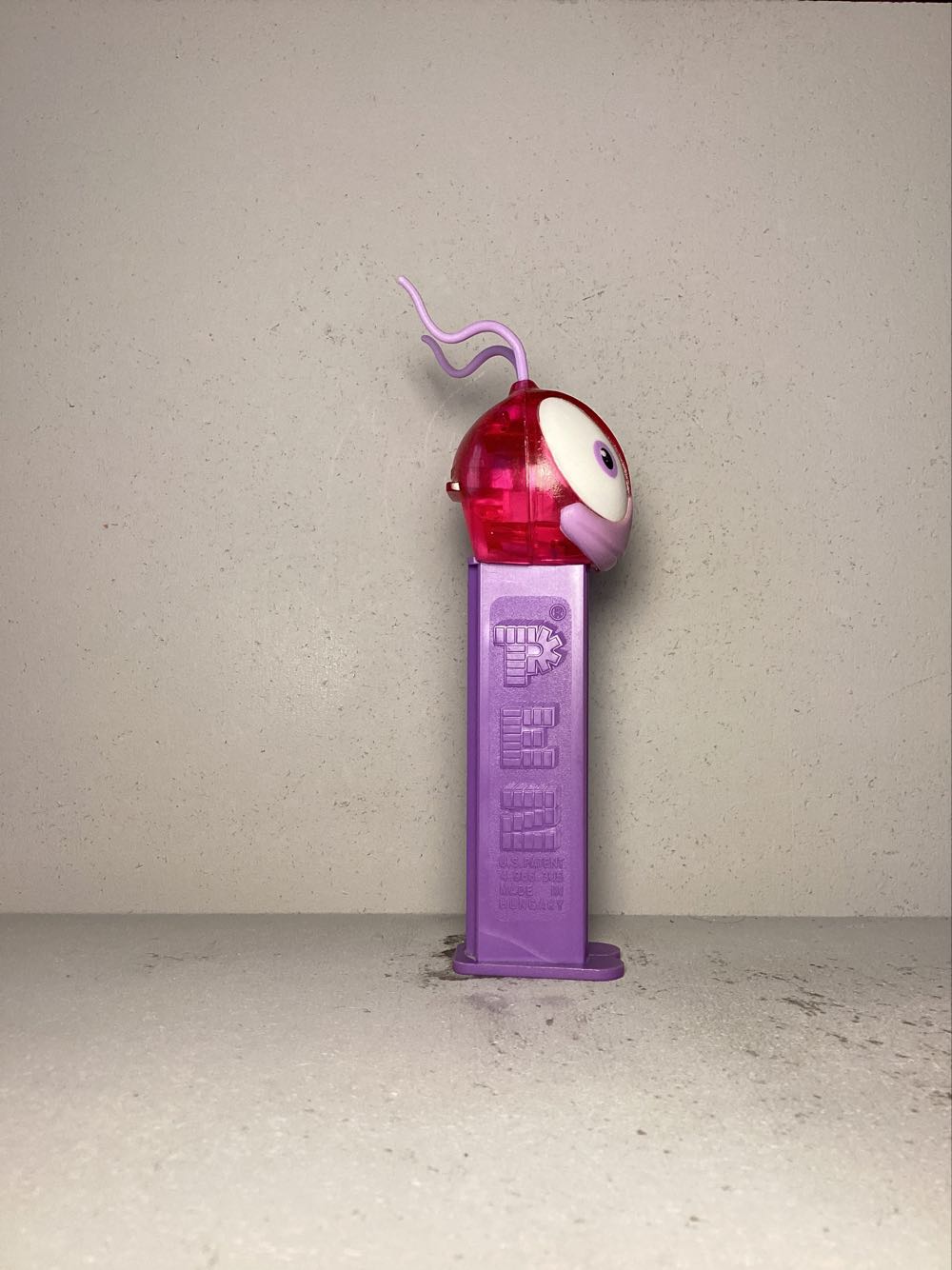 Bugz - Licenced Characters pez collectible - Main Image 2