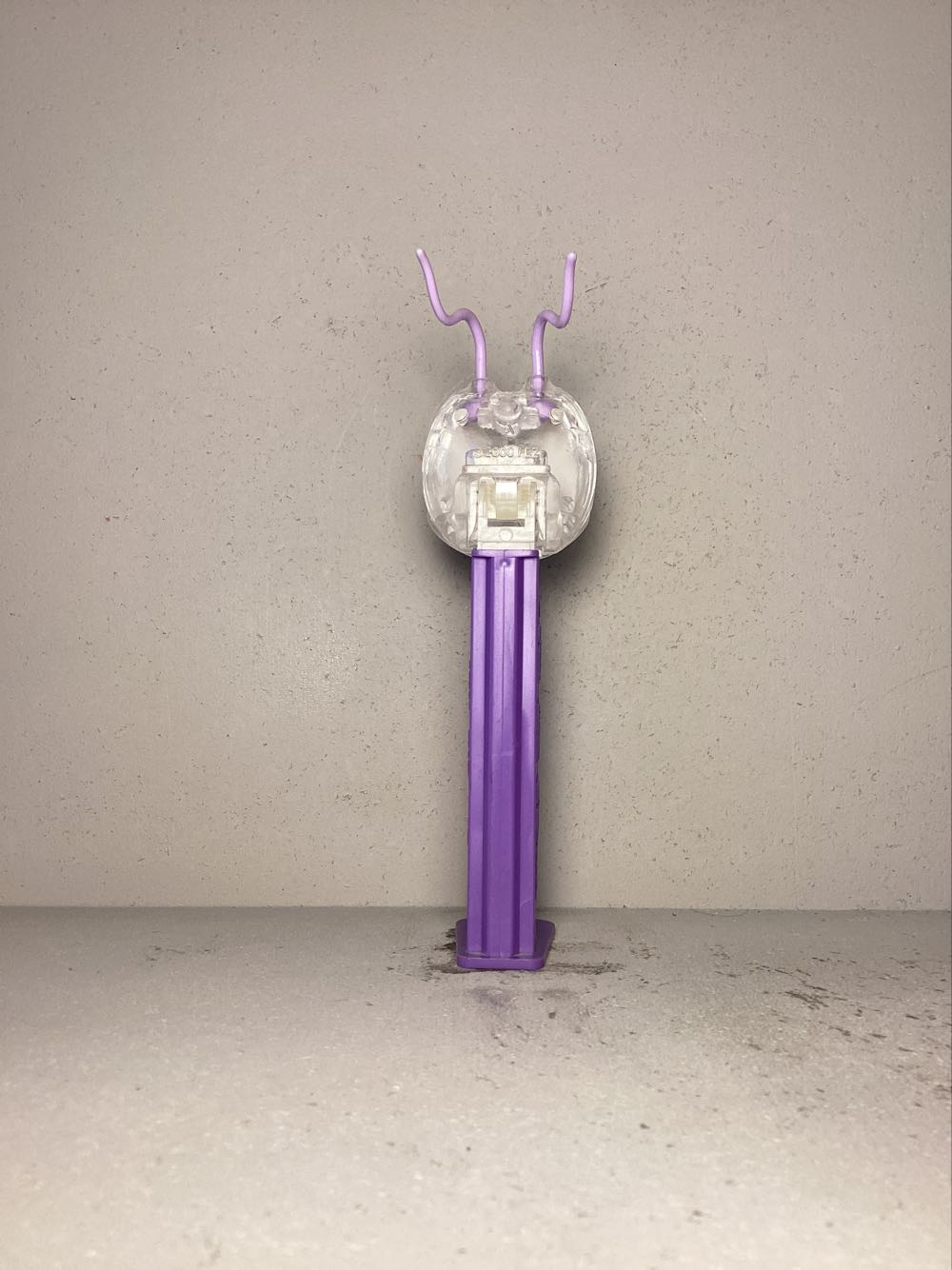 Bugz - Licenced Characters pez collectible - Main Image 3