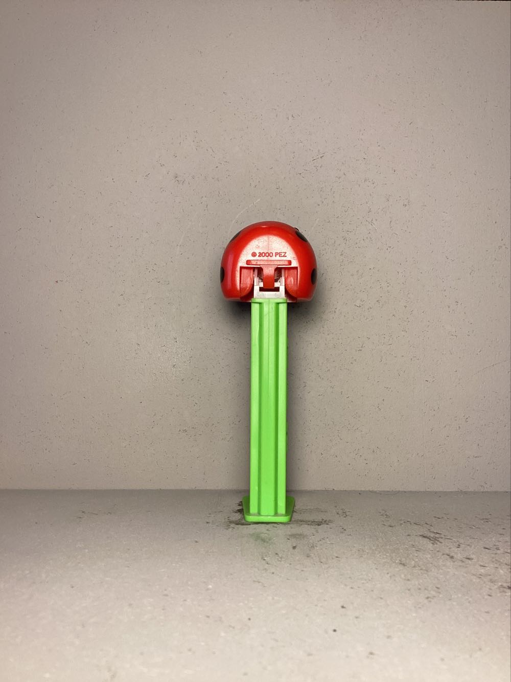 Bugz - Licenced Characters pez collectible - Main Image 3