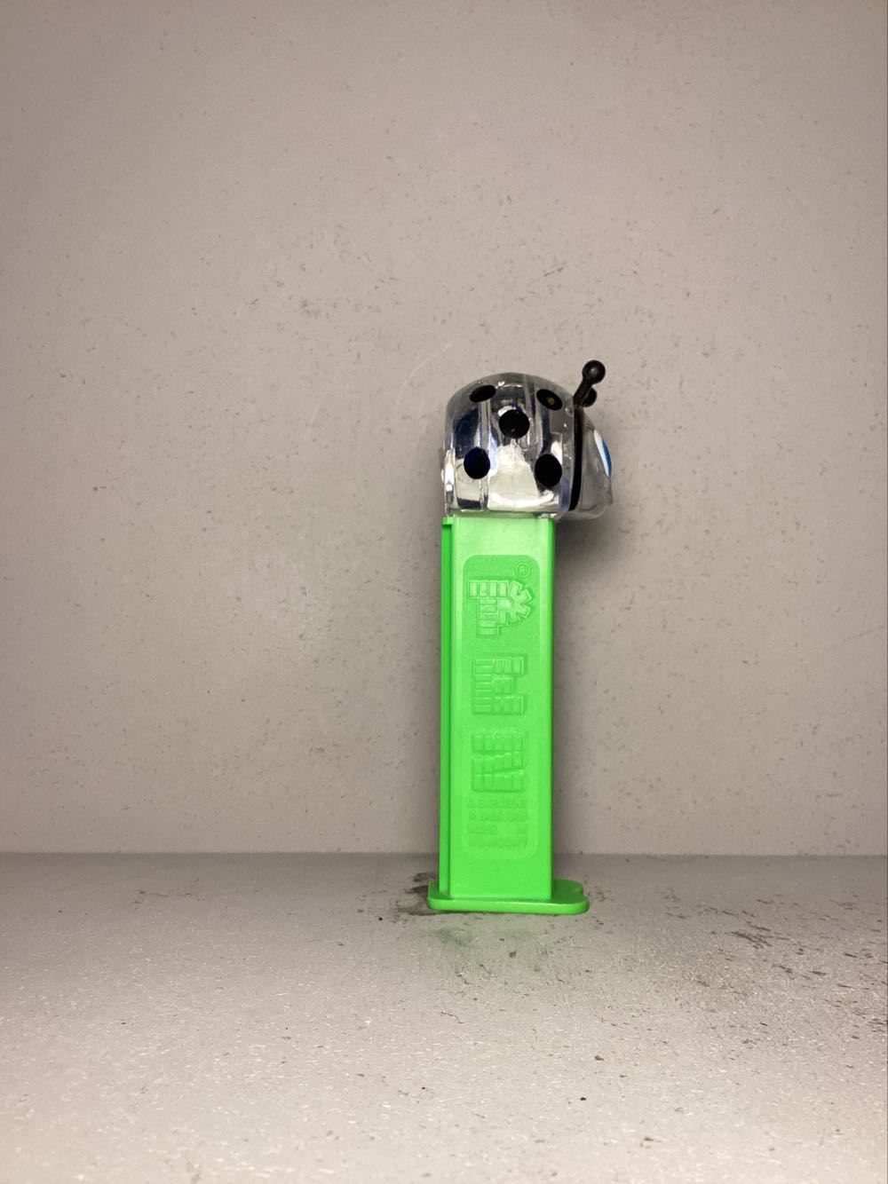 Bugz - Licenced Characters pez collectible - Main Image 2