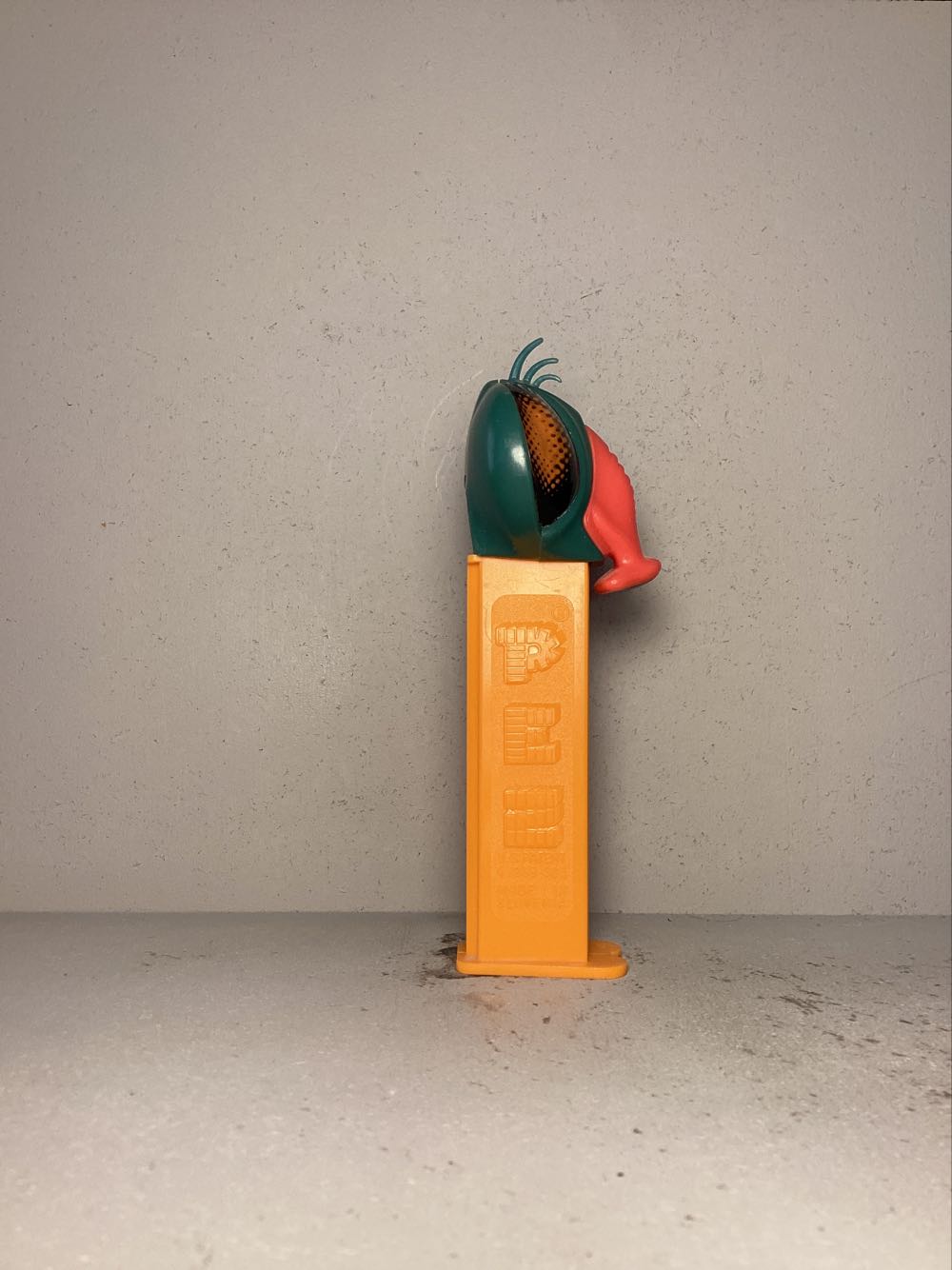 Bugz - Licenced Characters pez collectible - Main Image 2