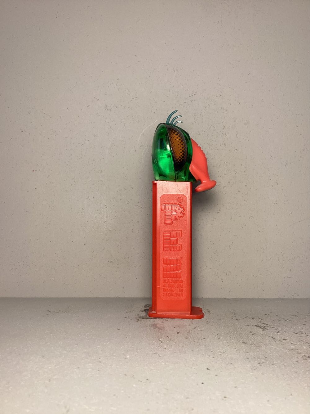 Bugz - Licenced Characters pez collectible - Main Image 2