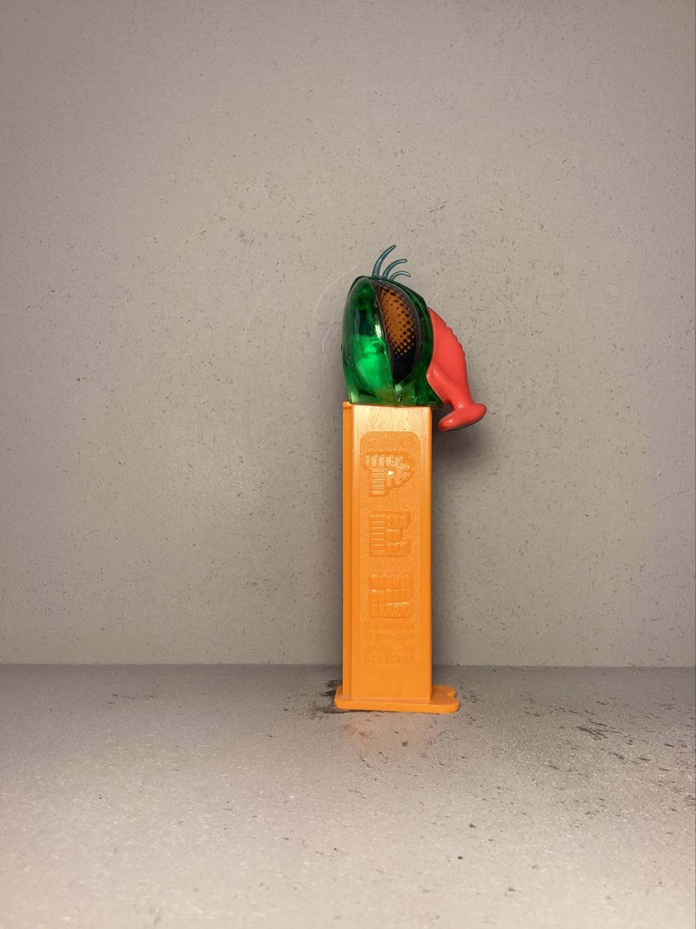 Bugz - Licenced Characters pez collectible - Main Image 2