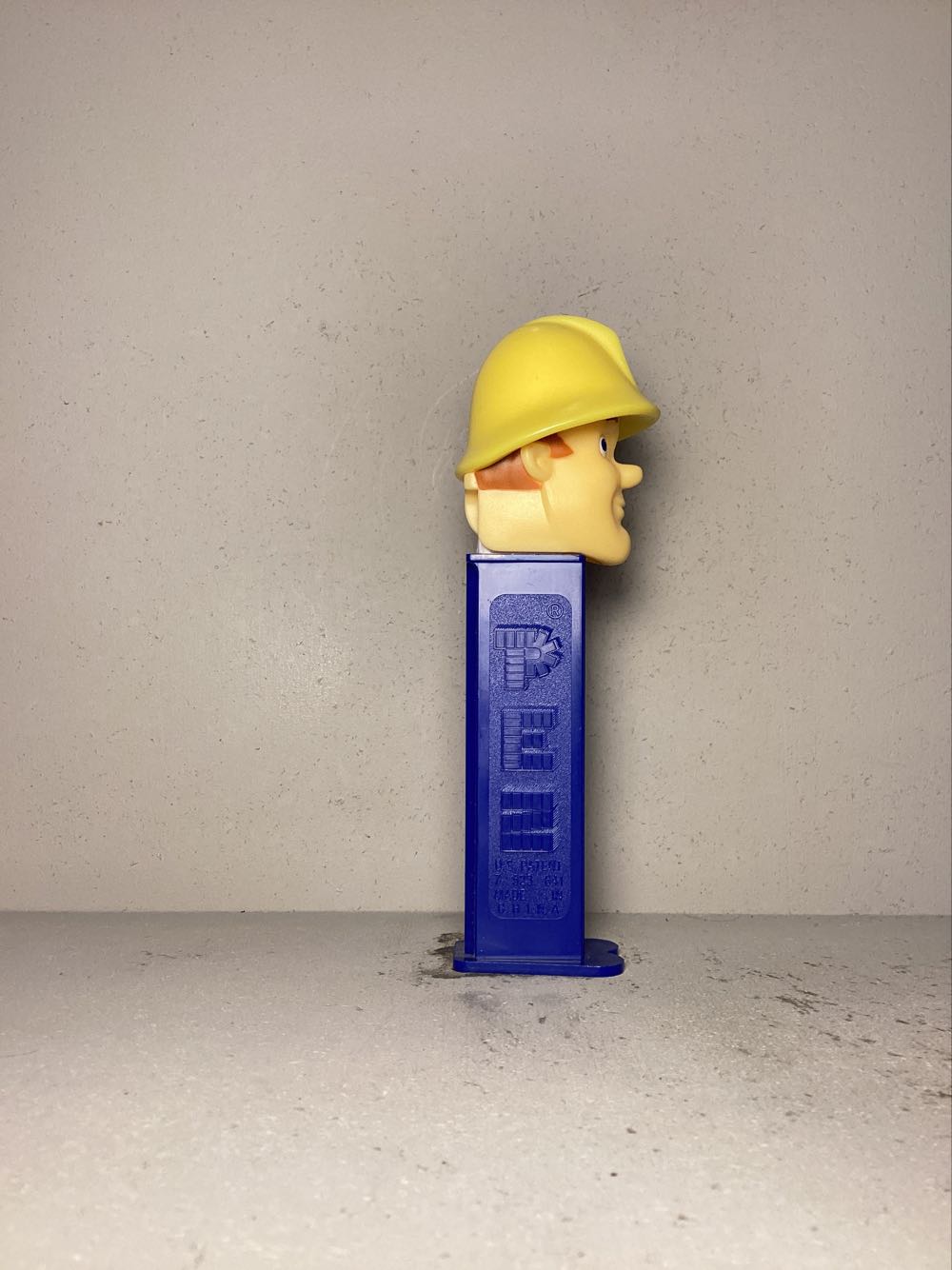 Sam The Fireman - Licenced Characters pez collectible - Main Image 2