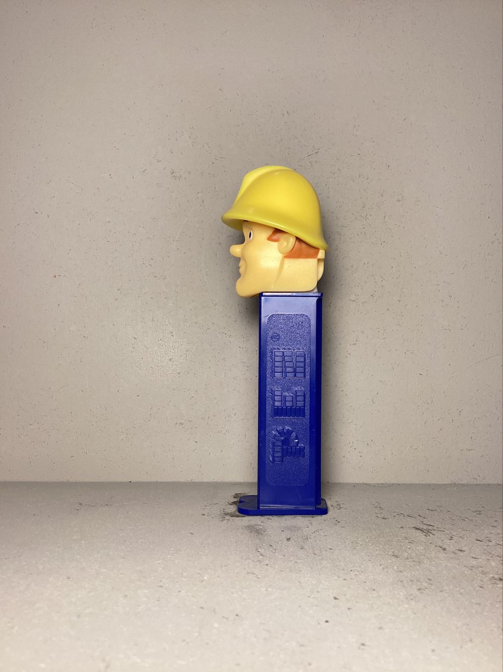 Sam The Fireman - Licenced Characters pez collectible - Main Image 4