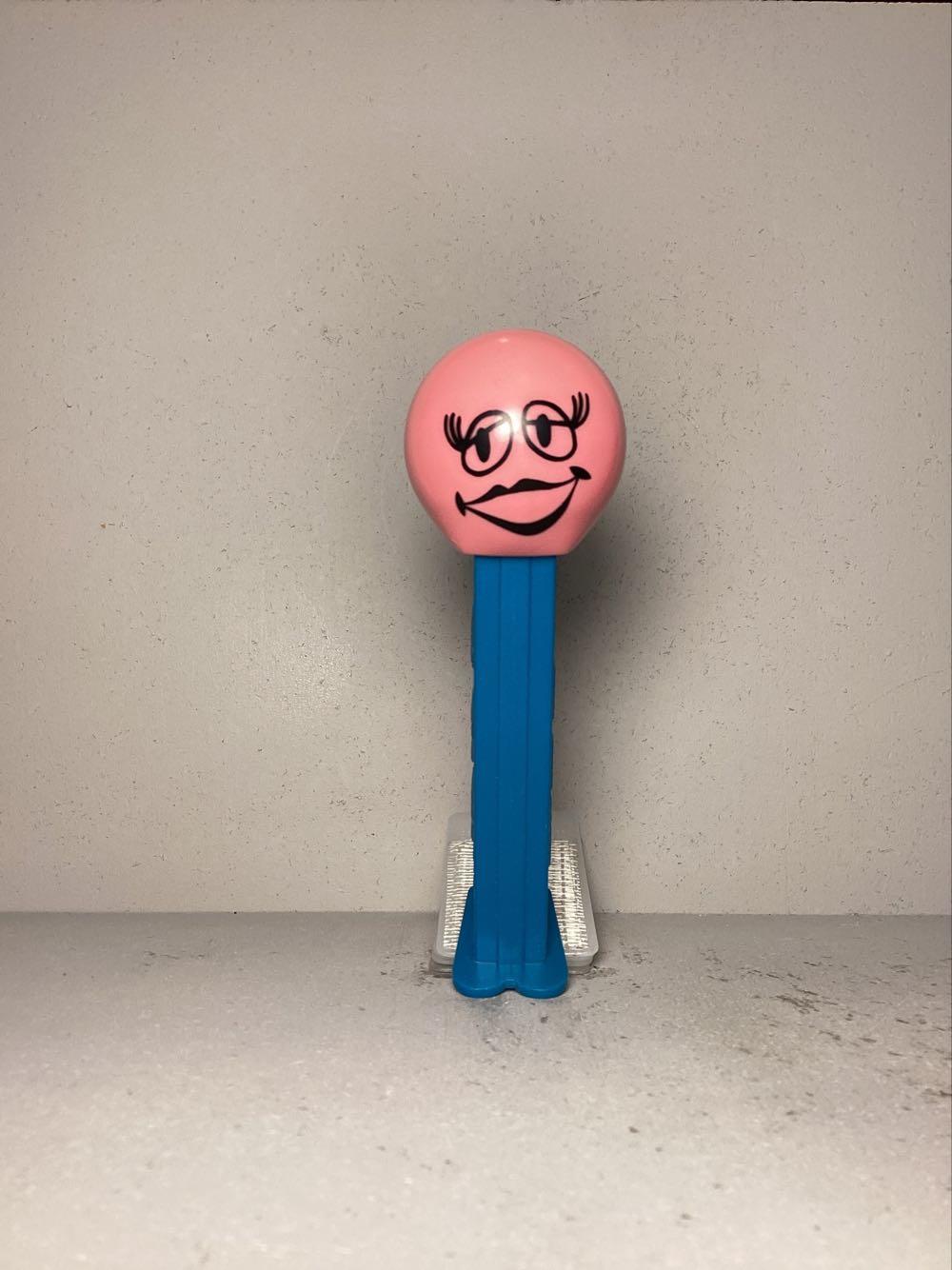 Emoticons (Non-USA) / Emoji (USA)