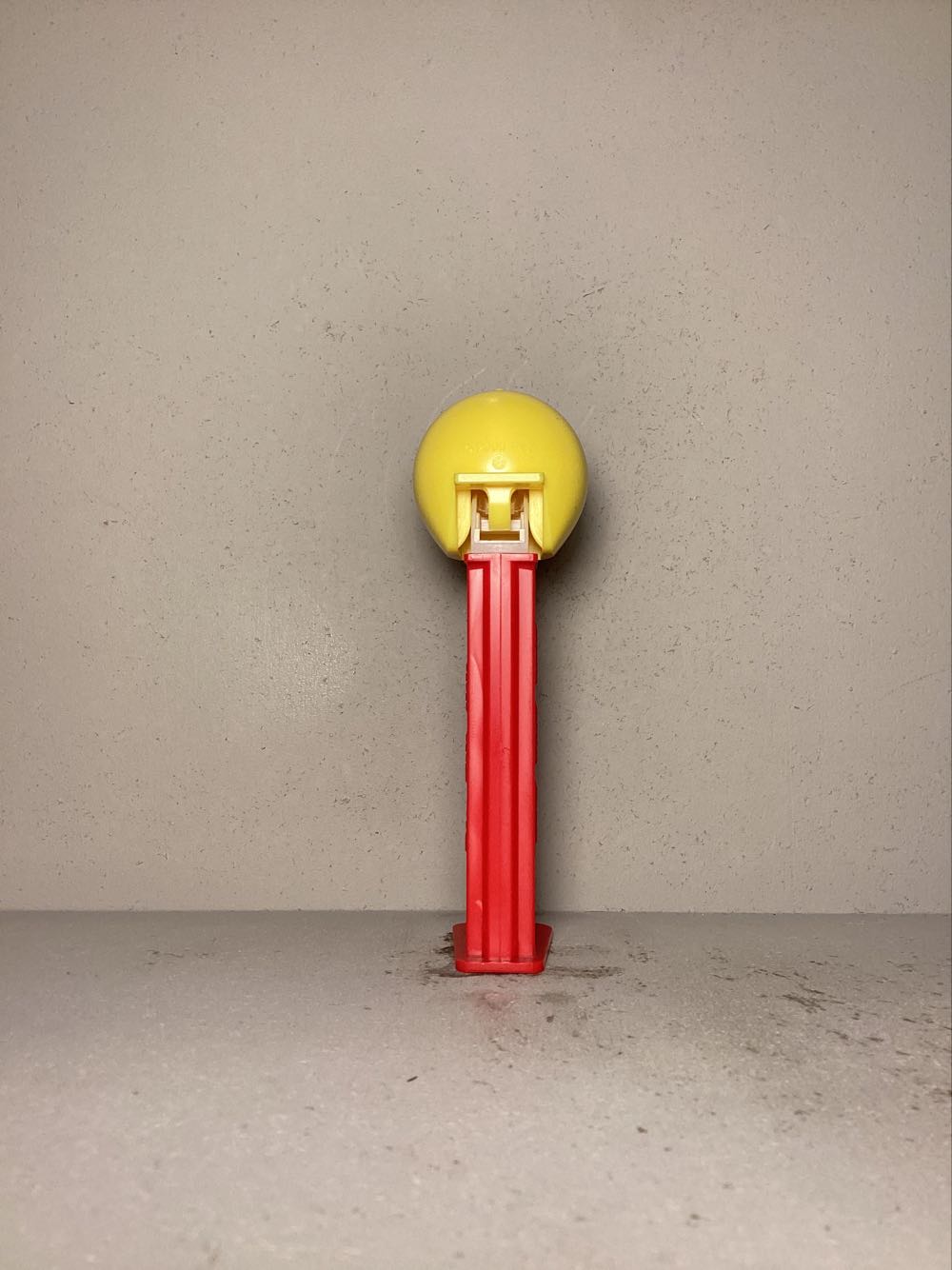 Emoticons (Non-USA) / Emoji (USA) - Licenced Characters pez collectible - Main Image 3