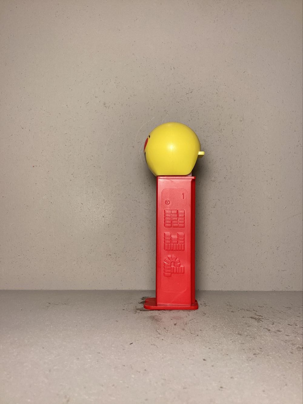 Emoticons (Non-USA) / Emoji (USA) - Licenced Characters pez collectible - Main Image 4