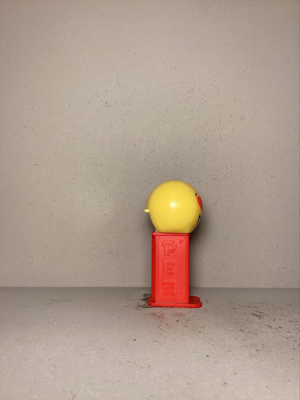 Emoticons (Non-USA) / Emoji (USA) - Licenced Characters pez collectible - Main Image 2