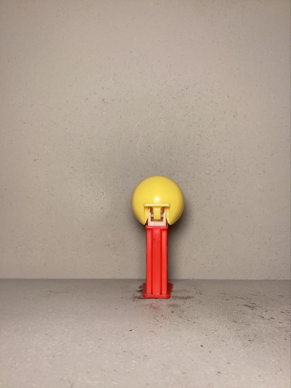 Emoticons (Non-USA) / Emoji (USA) - Licenced Characters pez collectible - Main Image 3