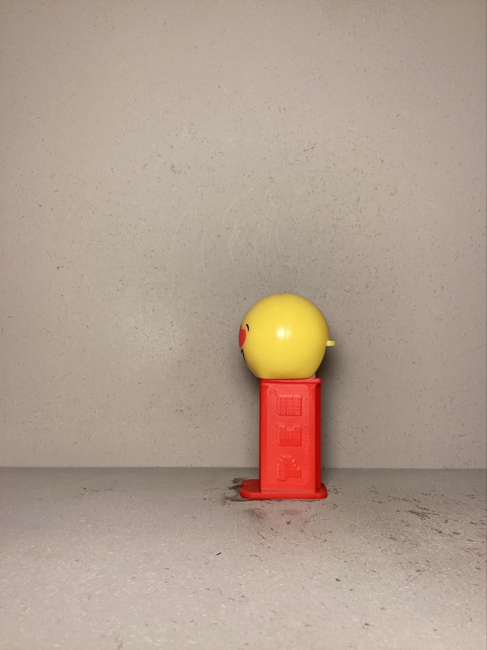 Emoticons (Non-USA) / Emoji (USA) - Licenced Characters pez collectible - Main Image 4