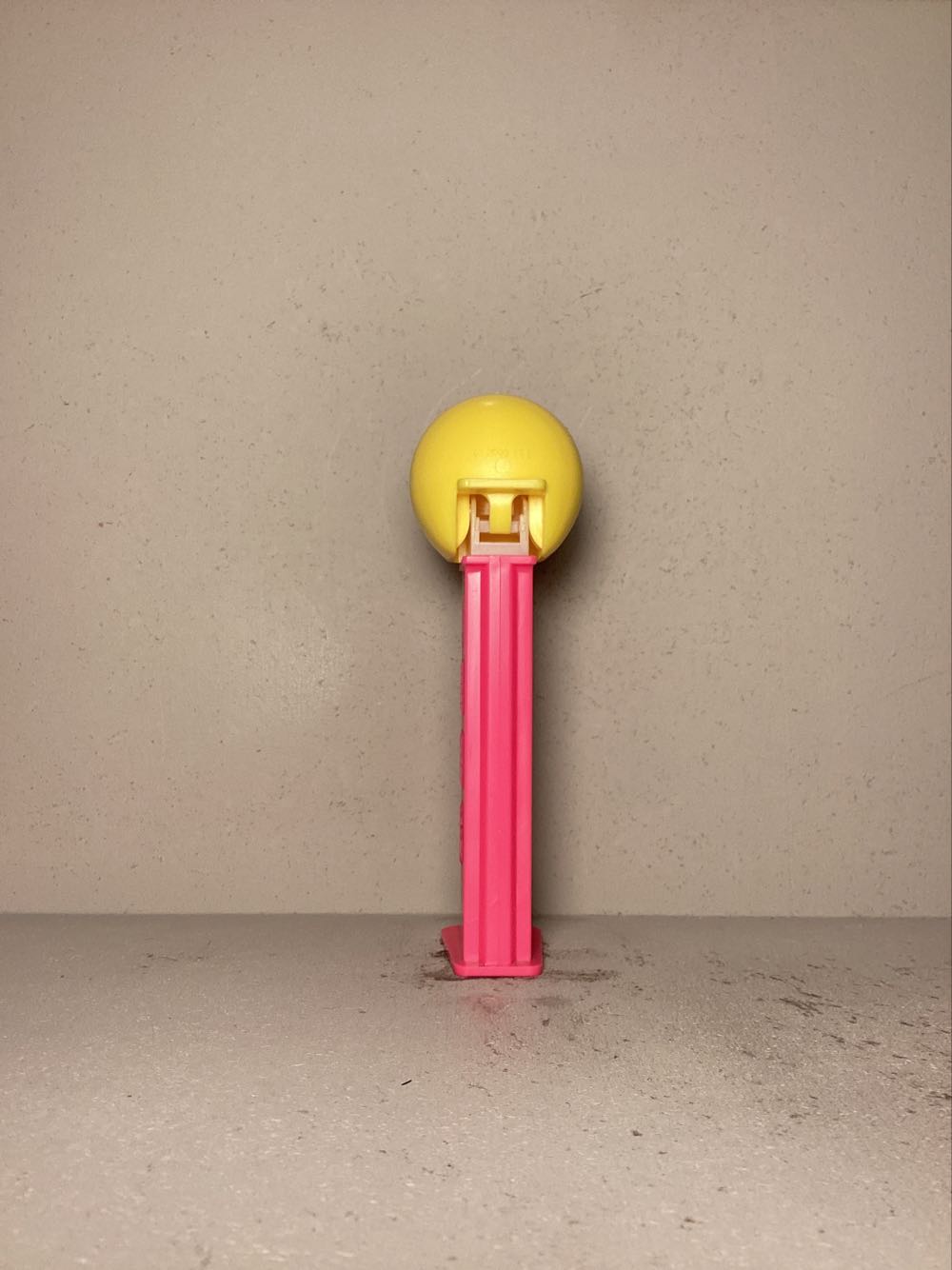 Emoticons (Non-USA) / Emoji (USA) - Licenced Characters pez collectible - Main Image 3