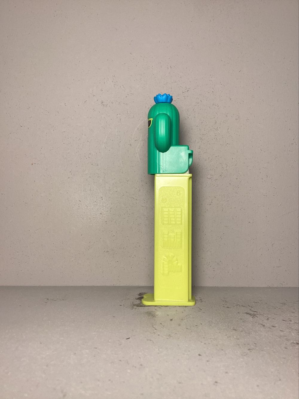 Miscellaneous - Miscellaneous pez collectible - Main Image 4