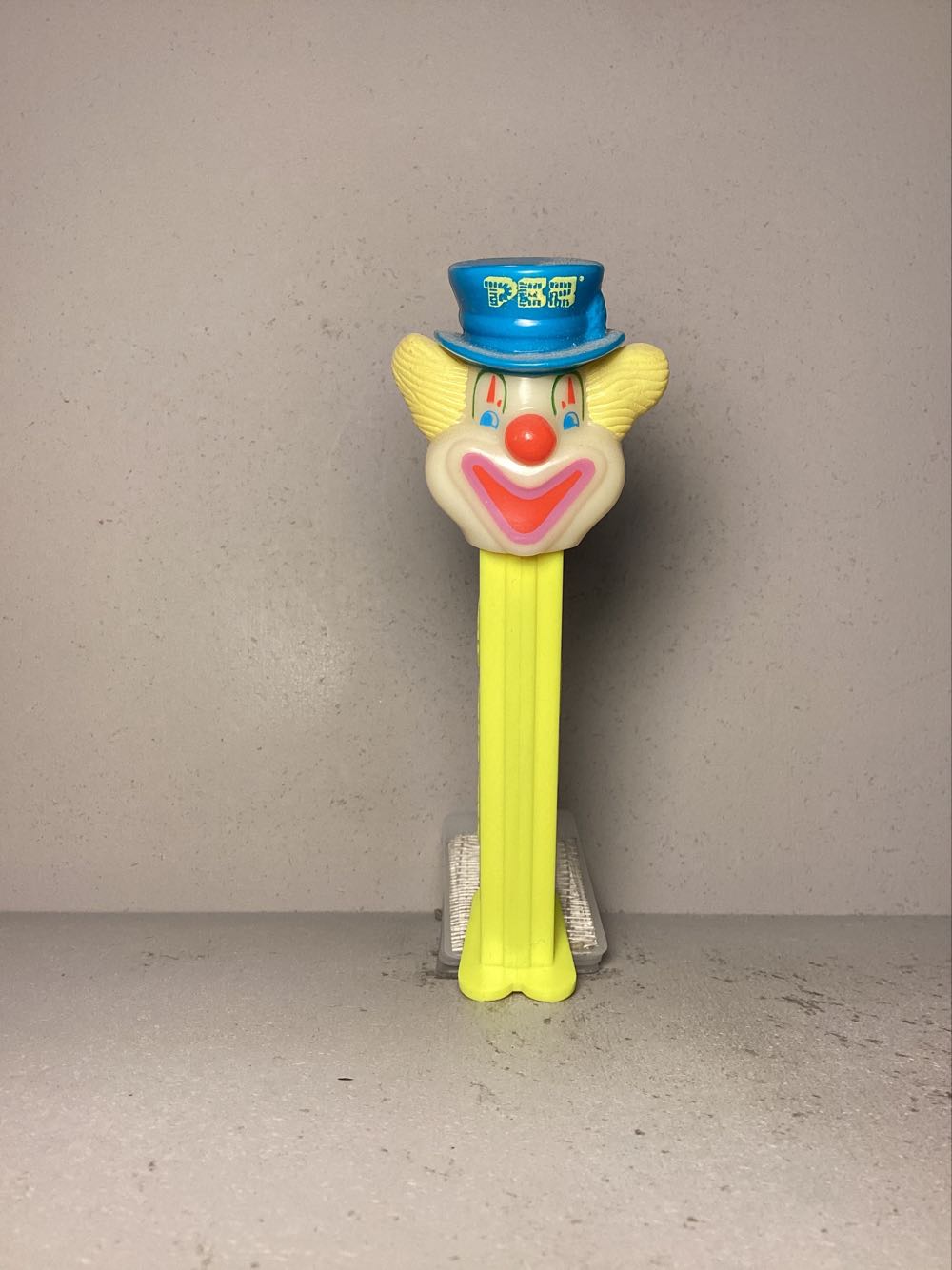 Truck - Walmart With V Grille