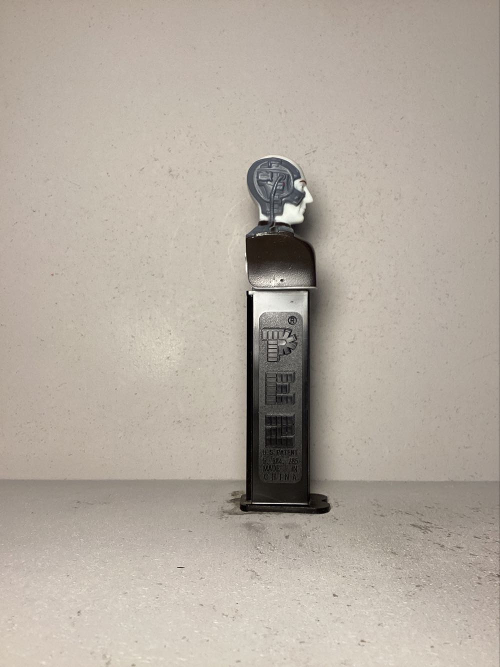 Licenced Characters- Star Trek, The Next Generation - Licensed Characters pez collectible - Main Image 2