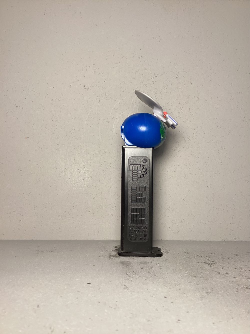 Licenced Characters- Star Trek, The Next Generation - Licensed Characters pez collectible - Main Image 2