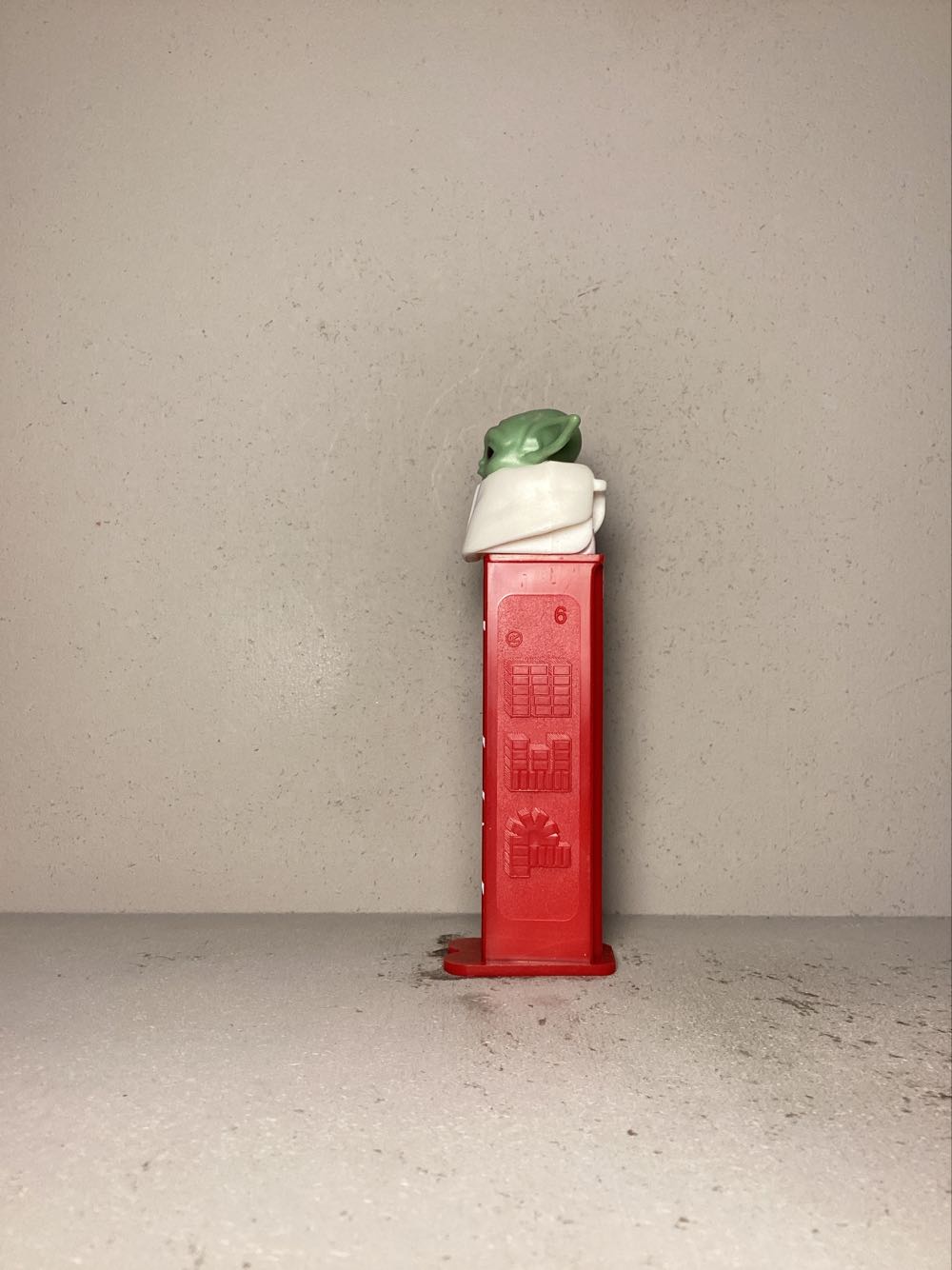 Licensed Characters- Star Wars- The Mandalorian - Licensed Characters pez collectible - Main Image 4