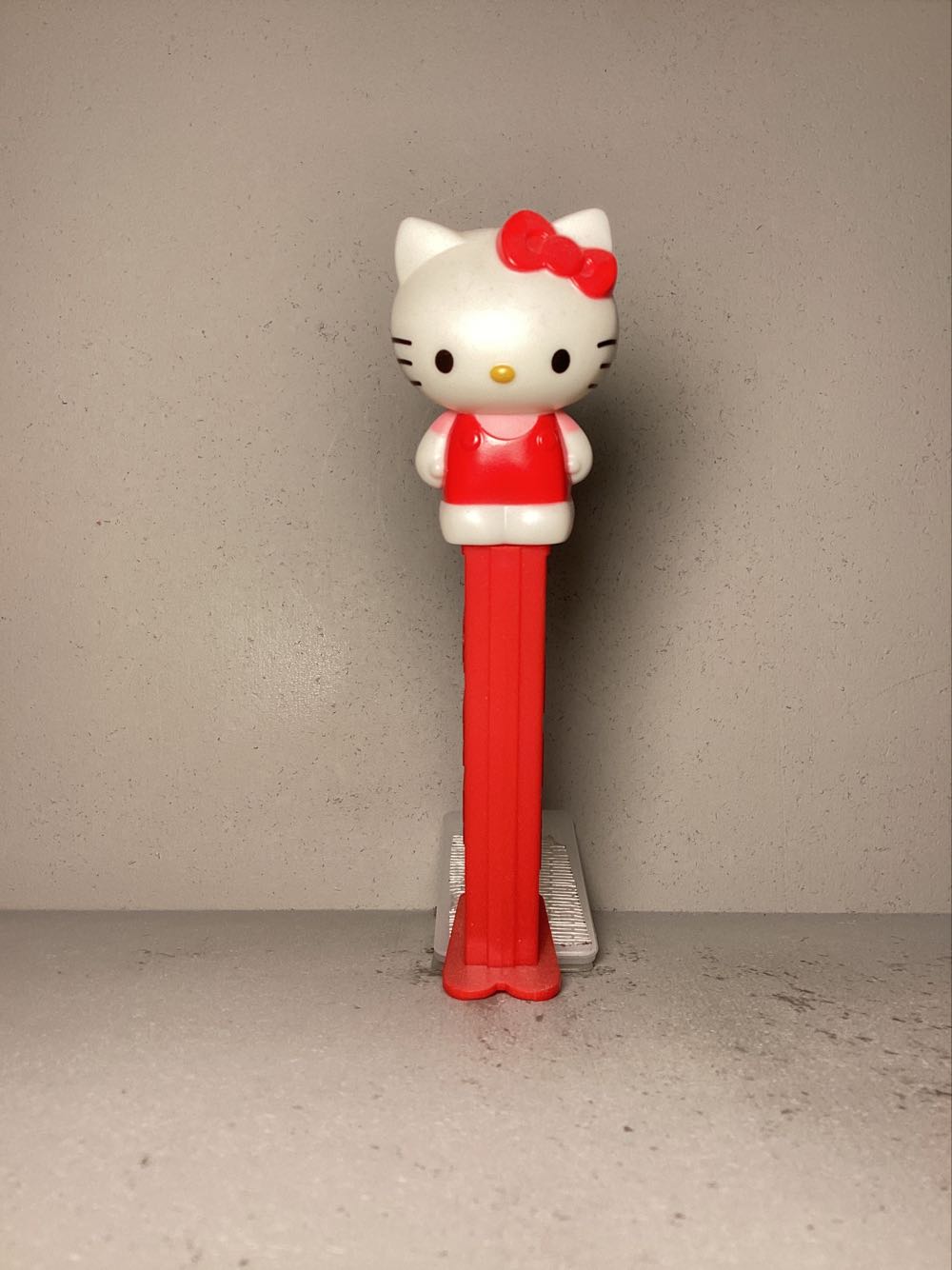 PEZ Semi Truck Red Cab Blue Trailer