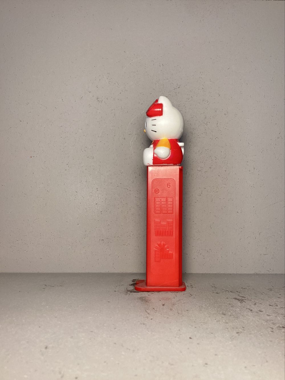 Licensed Characters- Hello Kitty- Full Body - Licenced Characters pez collectible - Main Image 4