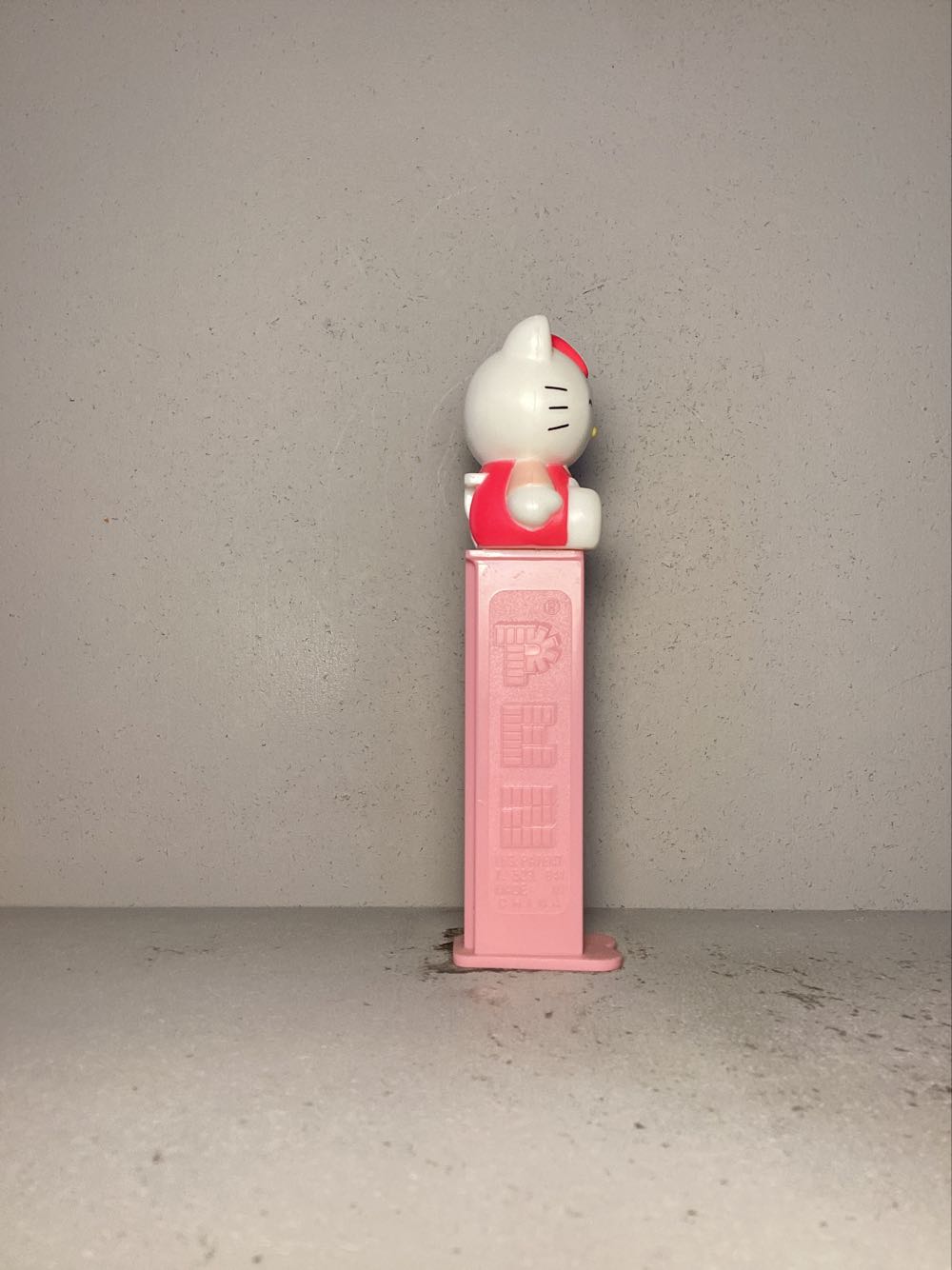 Licensed Characters- Hello Kitty- Full Body - Licenced Characters pez collectible - Main Image 2