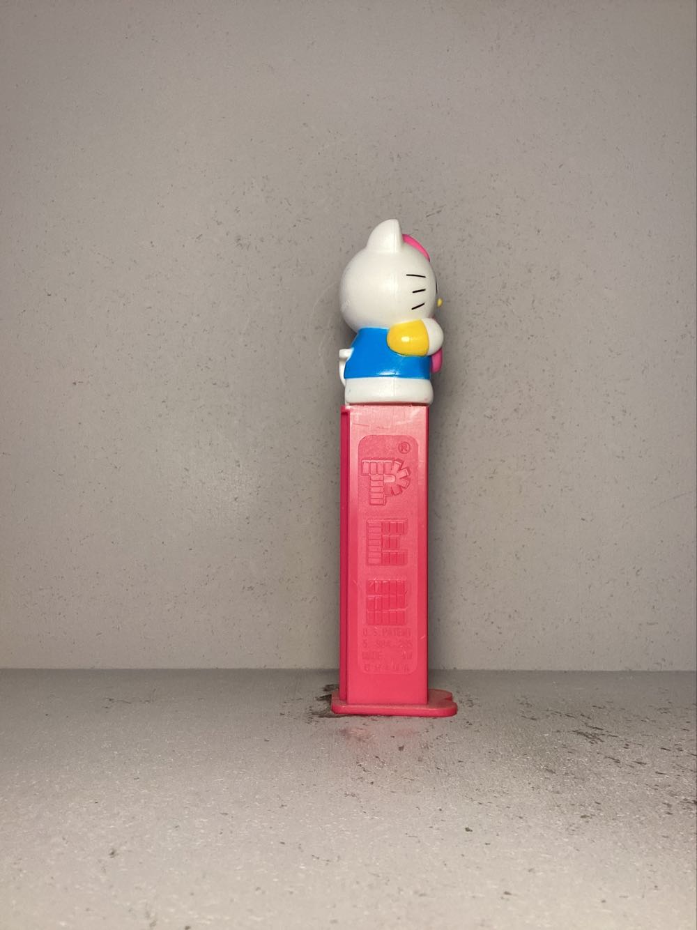 Licensed Characters- Hello Kitty- Full Body - Licenced Characters pez collectible - Main Image 2