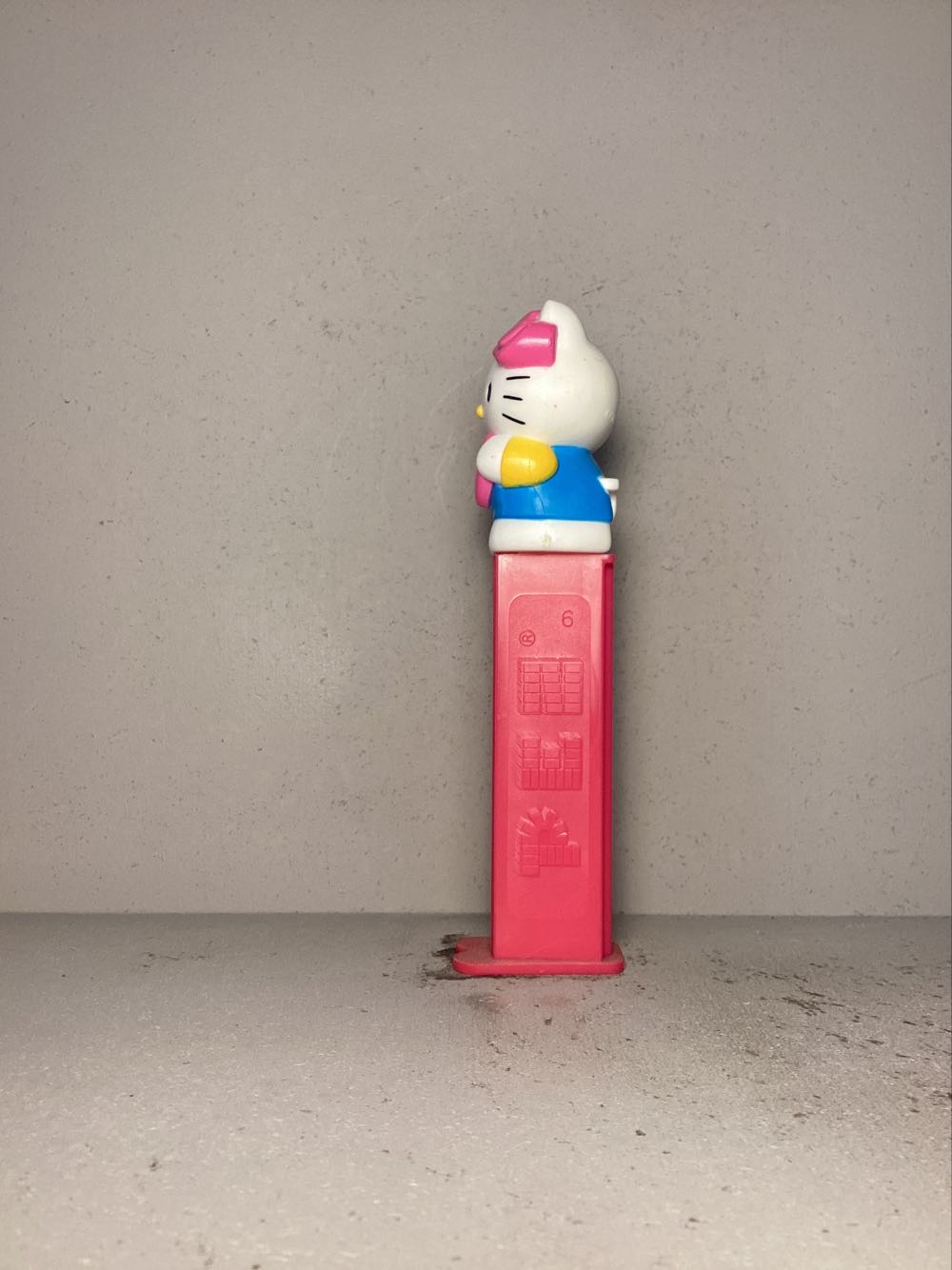 Licensed Characters- Hello Kitty- Full Body - Licenced Characters pez collectible - Main Image 4