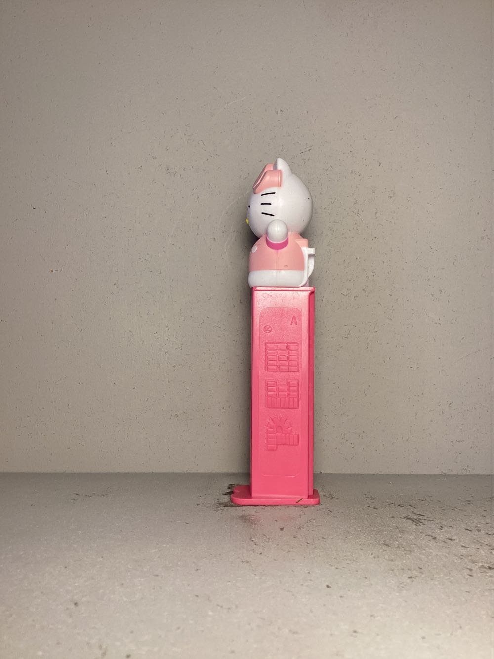 Licensed Characters- Hello Kitty- Full Body - Licenced Characters pez collectible - Main Image 4