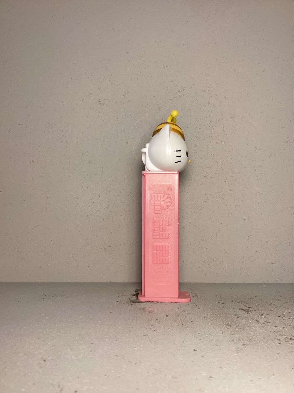 Licensed Characters- Hello Kitty - Licenced Characters pez collectible - Main Image 2